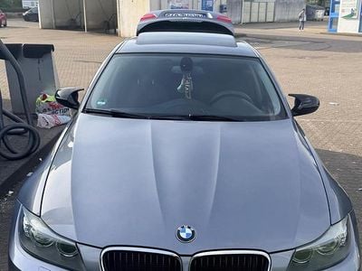 Usata BMW 318 143 CV (105 kW) 2010 Grigio Berlina