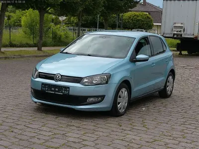 Gebraucht VW Polo Trendline 75 PS (55 kW) 2010 Blau Kleinwagen