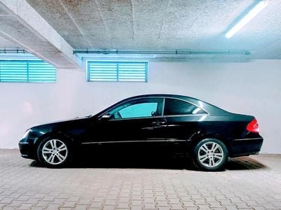 Gebraucht Mercedes CLK240 Avantgarde 170 PS (125 kW) 2003 Schwarz Coupé