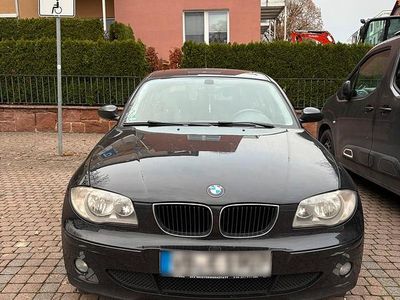 Gebraucht BMW 116 116 PS (85 kW) 2007 Schwarz Kleinwagen