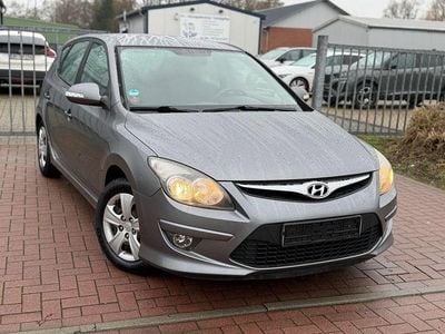 Second-hand Hyundai i30 Edition 90 CP (66 kW) 2012 Gri Berlinǎ