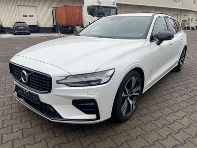 Gebraucht Volvo V60 R-Design 197 PS (144 kW) 2022 Weiß Kombi