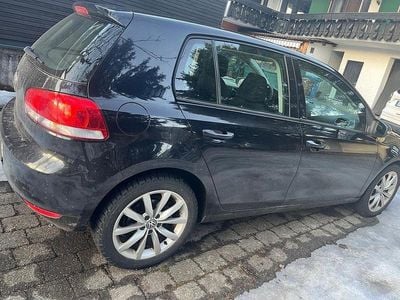 Usata VW Golf VI Trendline 102 CV (75 kW) 2009 Nero Utilitaria