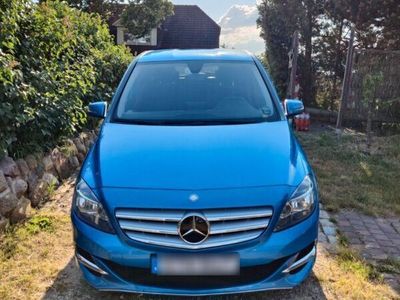 Mercedes B200