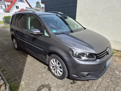 Gebraucht VW Touran Highline 140 PS (102 kW) 2014 Grau Van / Kleinbus