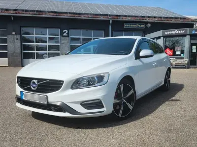 Gebraucht Volvo V60 R-Design 150 PS (110 kW) 2016 Weiß Kombi
