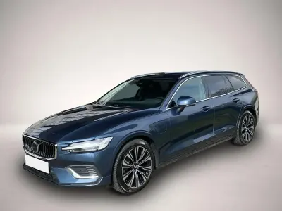 Gebraucht Volvo V60 Plus 455 PS (334 kW) 2022 Manufacturer Kombi