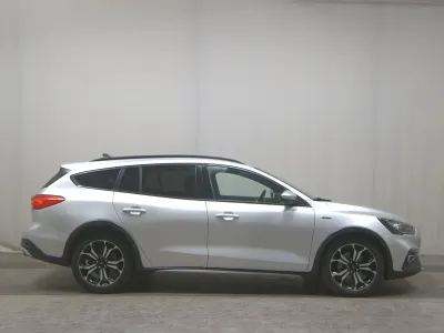 Gebraucht Ford Focus Active 120 PS (88 kW) 2020 Silber Kombi