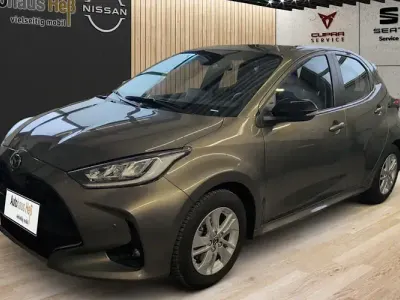 Usata Mazda 2 116 CV (85 kW) 2023 Beige Utilitaria
