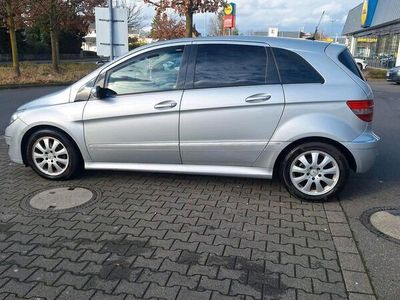 gebraucht Mercedes B200 