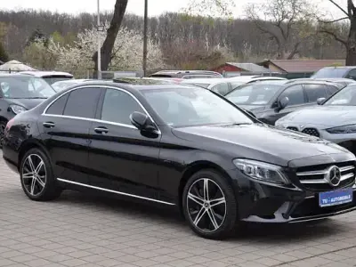 Gebraucht Mercedes C300e 306 PS (225 kW) 2020 Obsidianschwarz  metalliclack Limousine