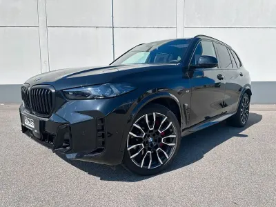 Gebraucht BMW X5 M Sport 286 PS (210 kW) 2025 Black sapphire metallic SUV