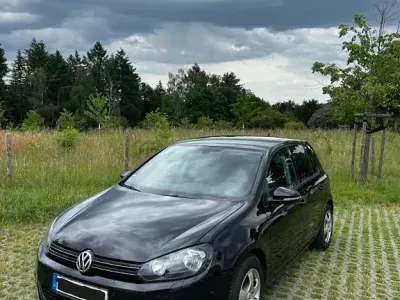 Gebraucht VW Golf VI 122 PS (89 kW) 2010 Schwarz Kleinwagen