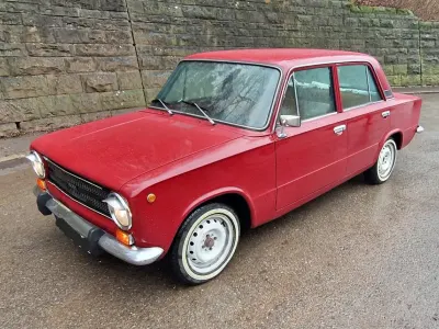 Gebraucht Fiat 124 45 PS (33 kW) 1973 Rot Kleinwagen