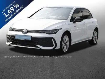 Gebraucht VW Golf VIII GTE 177 PS (130 kW) 2025 Pure white Limousine