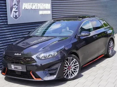 Gebraucht Kia ProCeed GT GT 204 PS (150 kW) 2022 Zilinaschwarz metallic Kleinwagen