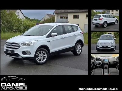 Gebraucht Ford Kuga Titanium 150 PS (110 kW) 2018 Frozen white SUV