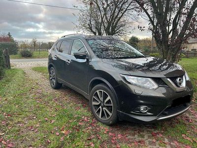 Grün Gebraucht 2017 Nissan X-Trail Tekna SUV | 12.900 € (Fairer Preis)
