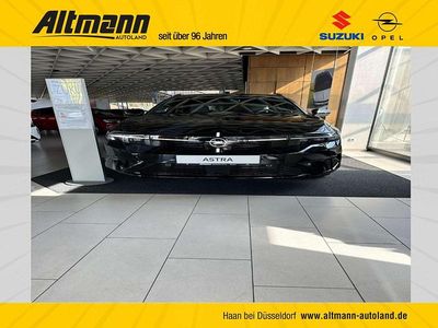 Neu Opel Astra Ultimate 131 PS (96 kW) 2026 Lackierung schwarz perla nera/ Kombi