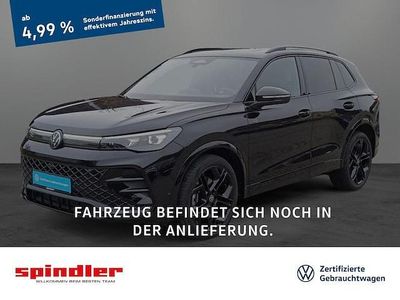 Gebraucht VW Tiguan R-line 150 PS (110 kW) 2025 Deep black perleffekt SUV