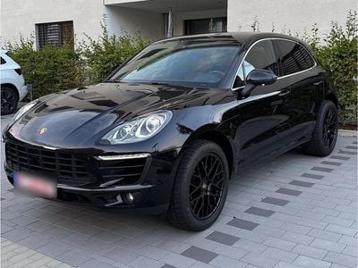 Porsche Macan S