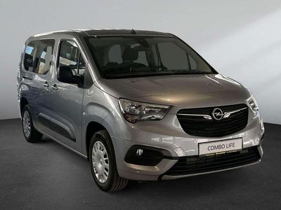 Gebraucht Opel Combo 131 PS (96 kW) 2022 Silber Van / Kleinbus