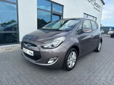 Gebraucht Hyundai ix20 Edition 90 PS (66 kW) 2014 Braun Kleinwagen