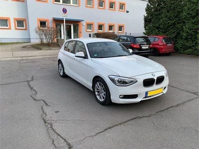 Gebraucht BMW 116 Sport Line 136 PS (100 kW) 2013 Weiß Kleinwagen