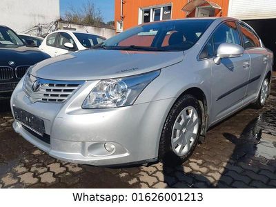 Gebraucht Toyota Avensis Sol 147 PS (108 kW) 2010 Silber Limousine
