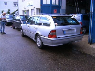 Mercedes 200