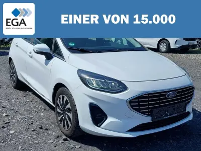 Gebraucht Ford Fiesta Titanium 125 PS (91 kW) 2023 Weiß Kleinwagen