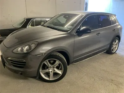 Używany Porsche Cayenne 245 KM (180 kW) 2014 Szary SUV