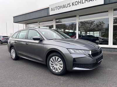 Gebraucht Skoda Octavia Essence 116 PS (85 kW) 2025 Grau Kombi