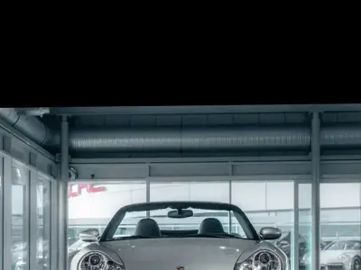 Usata Porsche 911 Carrera 4S Cabriolet 320 CV (235 kW) 2004 Argento Cabrio