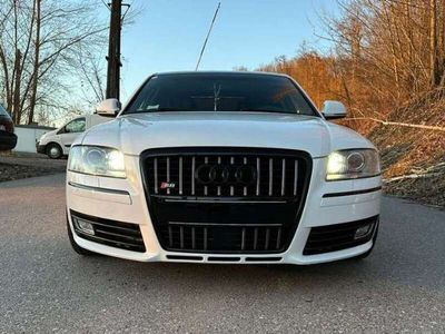 Audi A8L
