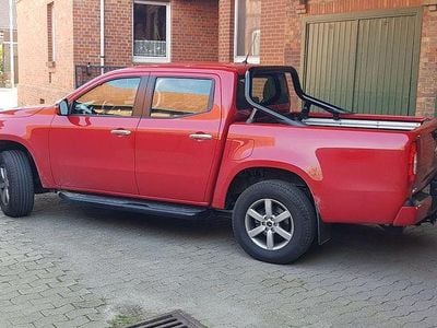 Rot Gebraucht 2017 Mercedes X220 Abholung | 24.700 €