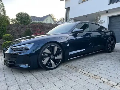 Gebraucht Audi e-tron GT quattro Sport 475 kW (646 PS) 2022 Blau Limousine