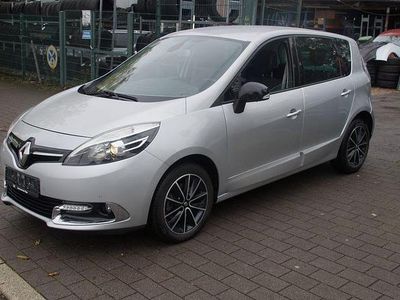 Silber Gebraucht 2012 Renault Scénic III Bose Edition Van / Kleinbus | 7.999 € (Teuer)