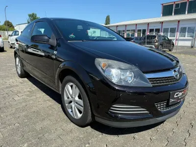 Gebraucht Opel Astra GTC Sport 140 PS (102 kW) 2009 Schwarz Coupé