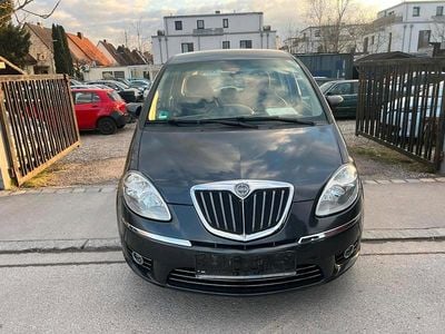 Gebraucht Lancia Musa 95 PS (69 kW) 2008 Grau Van / Kleinbus