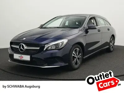 Gebraucht Mercedes CLA180 Shooting Brake 122 PS (89 kW) 2016 Blau Kombi