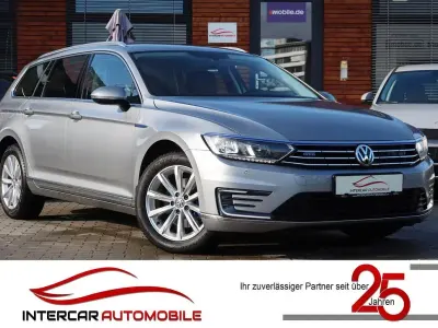 Gebraucht VW Passat Comfortline 156 PS (114 kW) 2018 Pyritsilber metallic Kombi