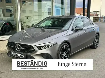 Usata Mercedes A200 Progressive 163 CV (119 kW) 2024 Grigio Berlina