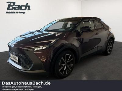Dunkel amethyst/schwarz Gebraucht 2024 Toyota C-HR Team SUV | 32.620 € (Guter Preis)