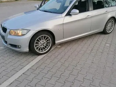 Gebraucht BMW 318 143 PS (105 kW) 2010 Silber Kombi