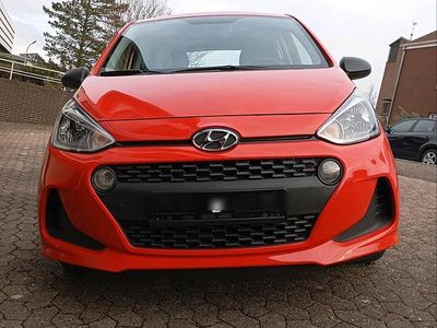 Gebraucht Hyundai i10 67 PS (49 kW) 2019 Rot Kleinwagen