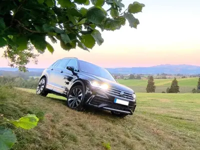 Gebraucht VW Tiguan R-line 177 PS (130 kW) 2024 Schwarz SUV