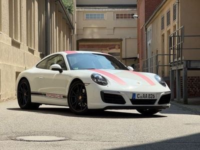 Porsche 911 Carrera