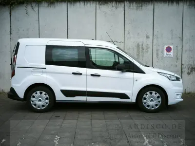 Używany Ford Transit Connect 101 KM (74 kW) 2020 Biały Minivan