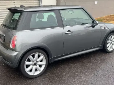 Gebraucht Mini Cooper S 170 PS (125 kW) 2004 Dark silver metallic Kleinwagen